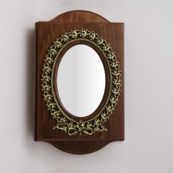 Ключница настенная деревянная с зеркалом