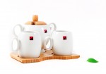 Подарочный чайный набор на бамбуковой подставке на 2 персоны